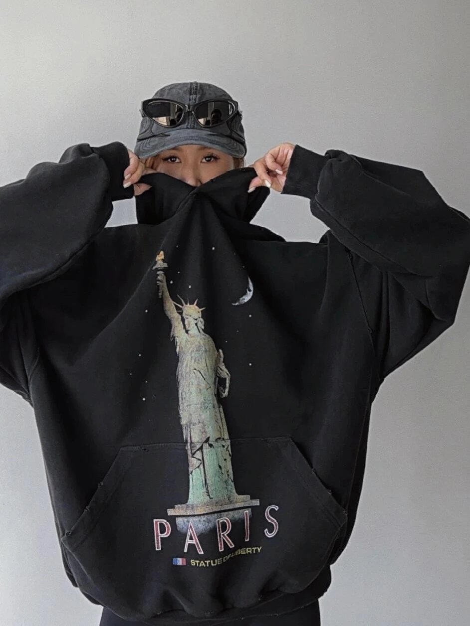 RD-C255 · Statue of Liberty Print Hoodie showcase view 4