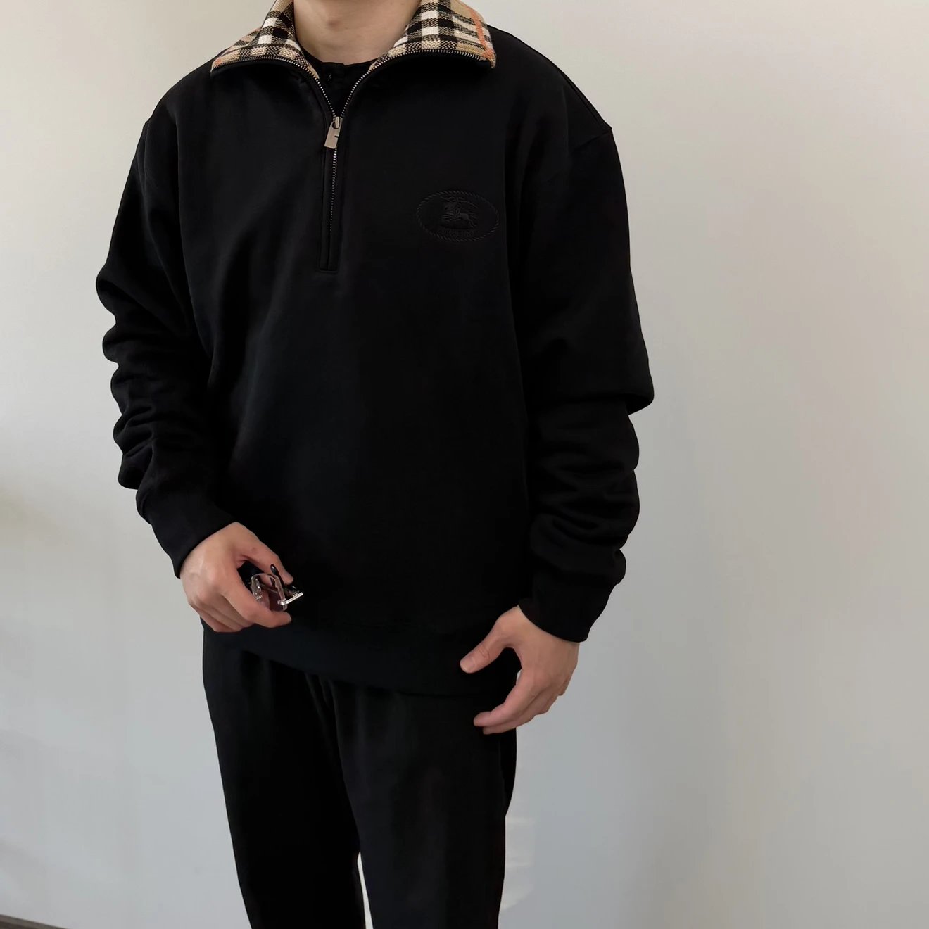 RD-C354 · Black Half-Zip Logo High-Neck Sweater showcase view 6