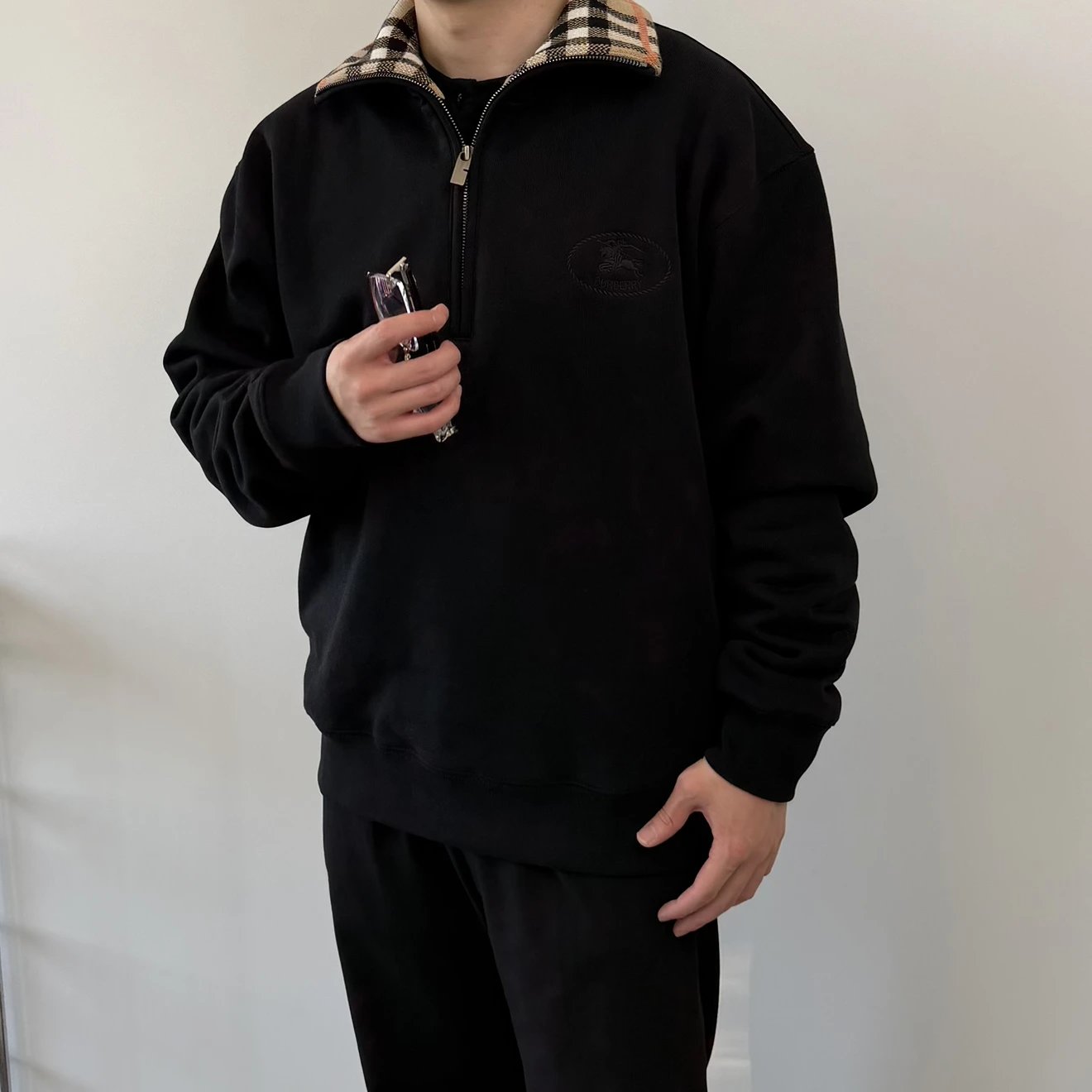 RD-C354 · Black Half-Zip Logo High-Neck Sweater showcase view 8