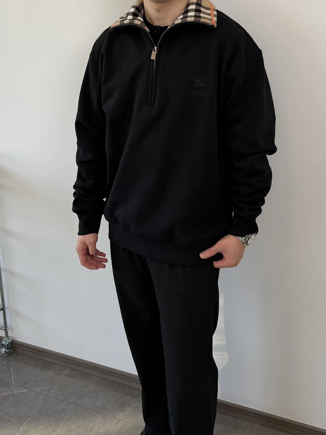 RD-C354 · Black Half-Zip Logo High-Neck Sweater showcase view 9