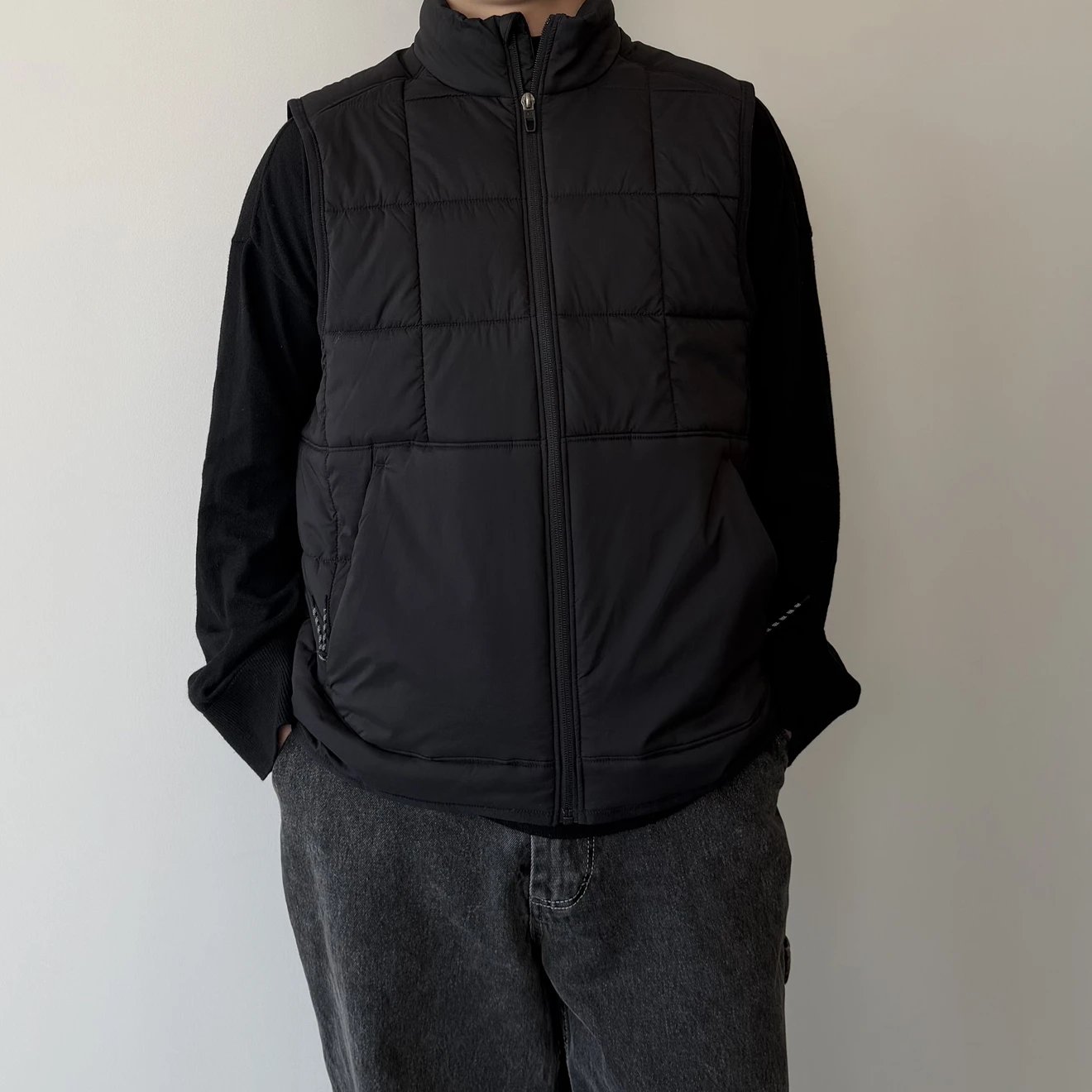 RD-C311 · Lightweight Insulated Vest showcase view 9