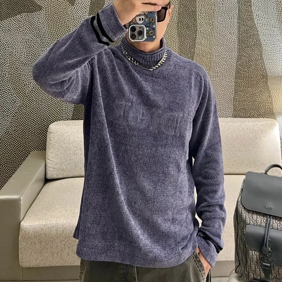 RD-C355 · Embroidered Turtleneck Sweater – Blue-Purple showcase view 1