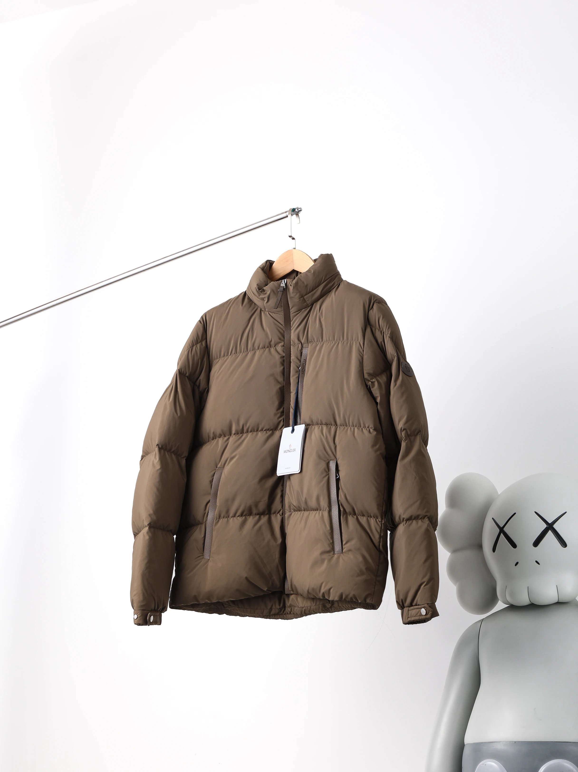 RD-C313 · Besbre Matte Down Jacket showcase view 14