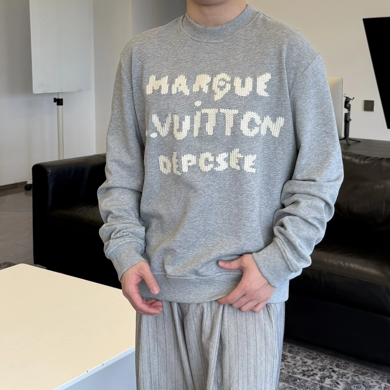RD-C256 · Water-Soluble Embroidered Grey Crewneck Sweatshirt showcase view 6