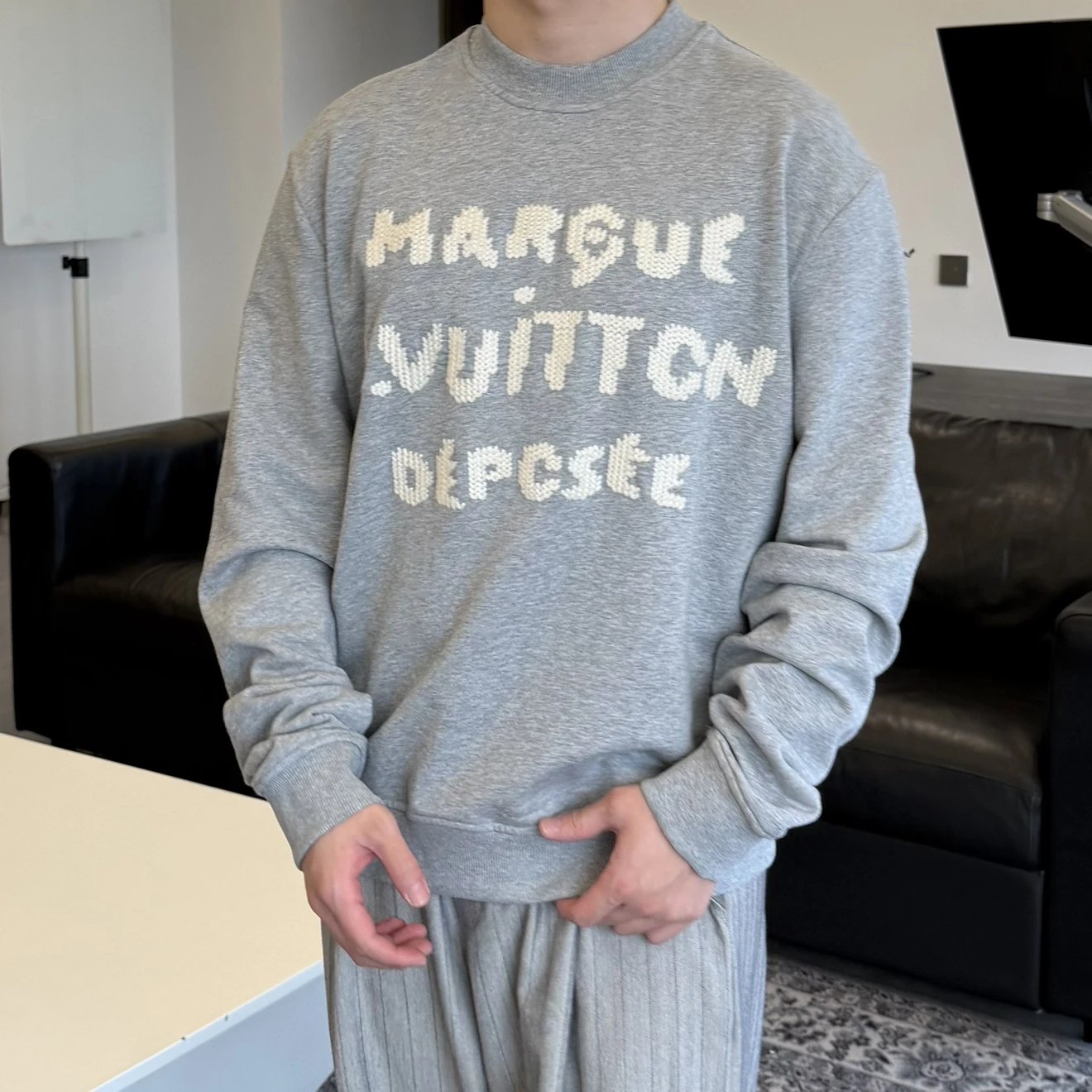 RD-C256 · Water-Soluble Embroidered Grey Crewneck Sweatshirt showcase view 7
