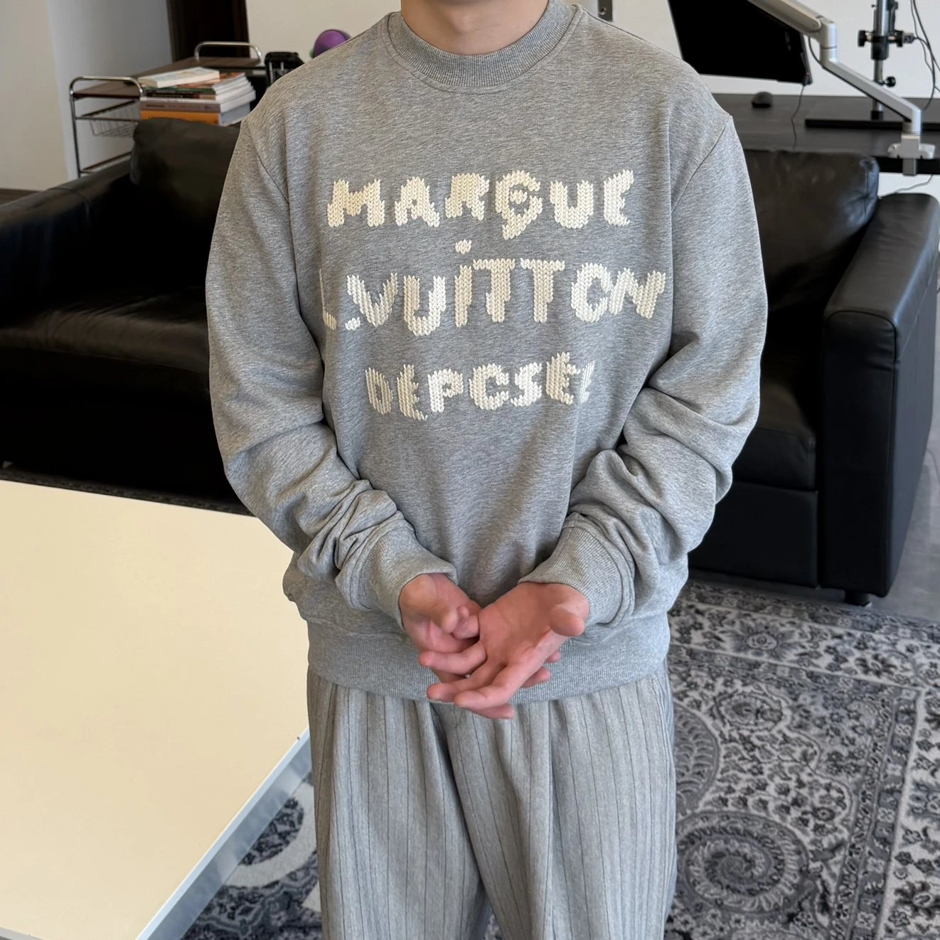 RD-C256 · Water-Soluble Embroidered Grey Crewneck Sweatshirt showcase view 9