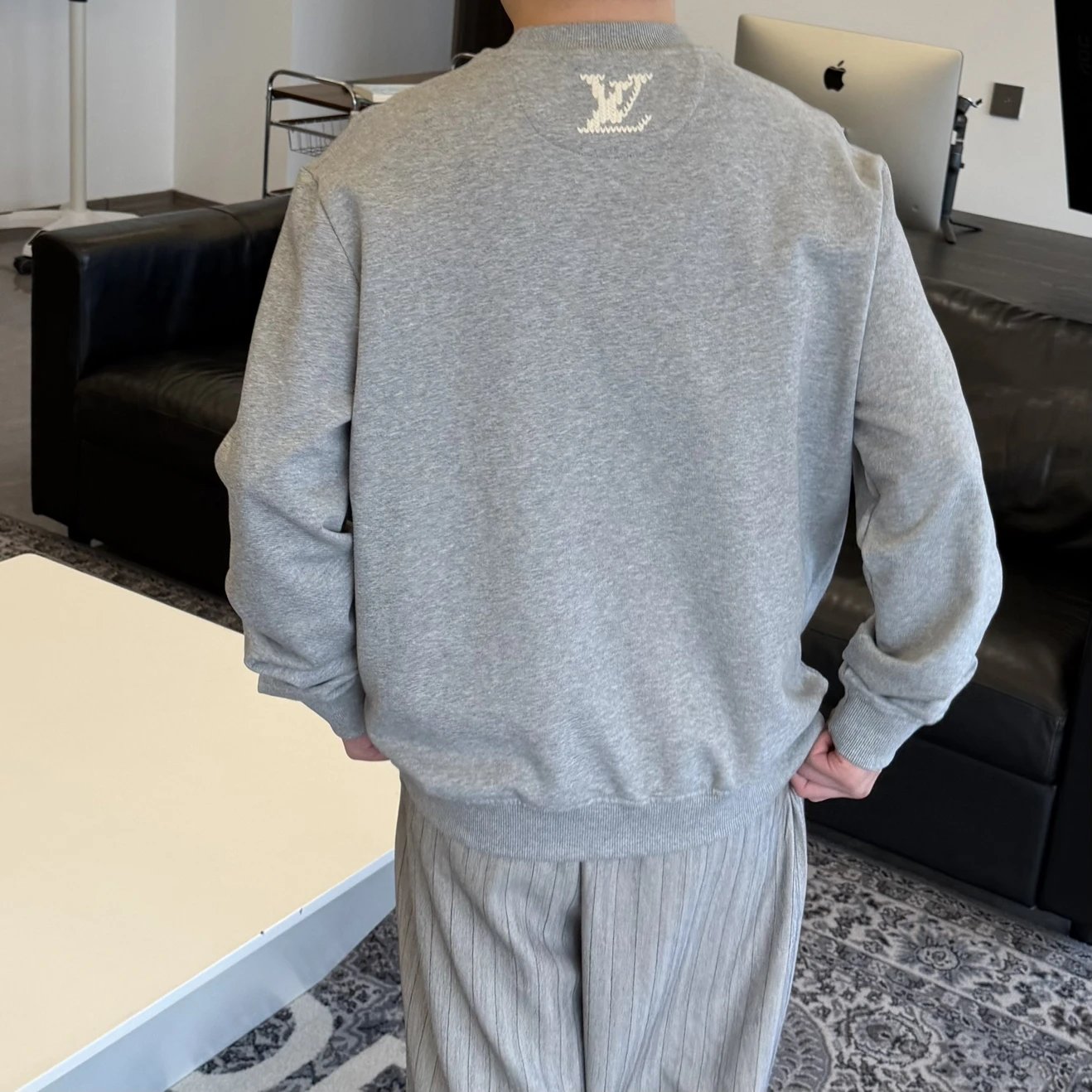 RD-C256 · Water-Soluble Embroidered Grey Crewneck Sweatshirt showcase view 11