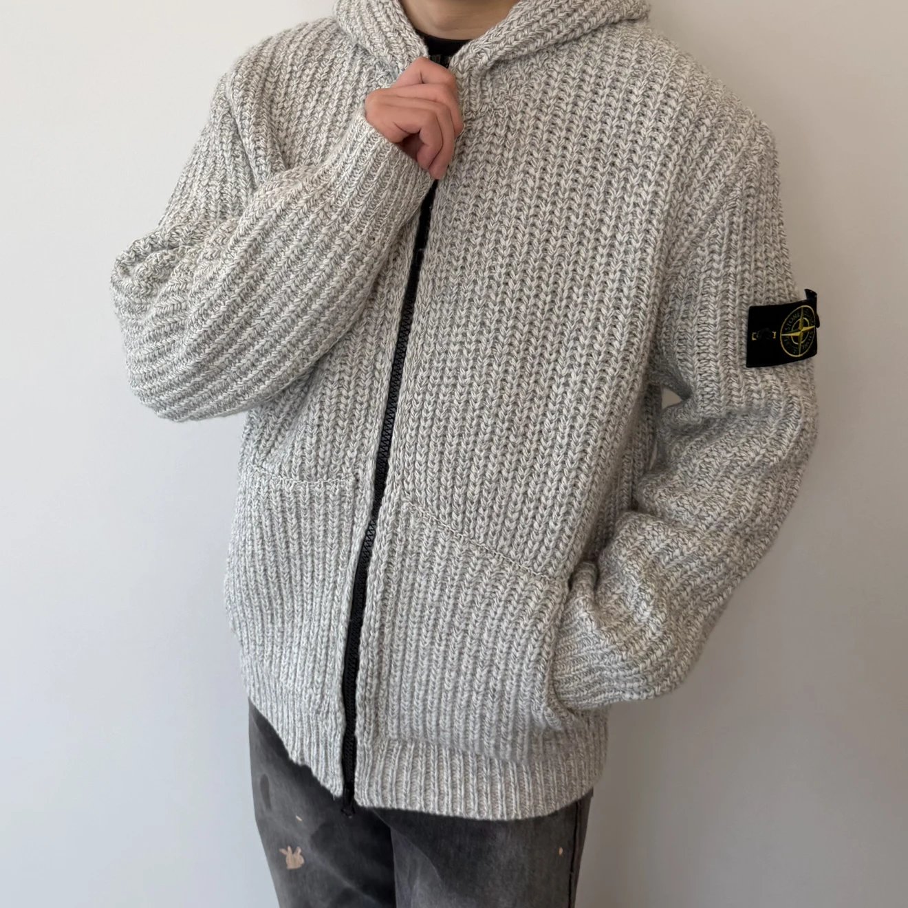 RD-C257 · Grey Rib-Knit Zip Hoodie showcase view 1