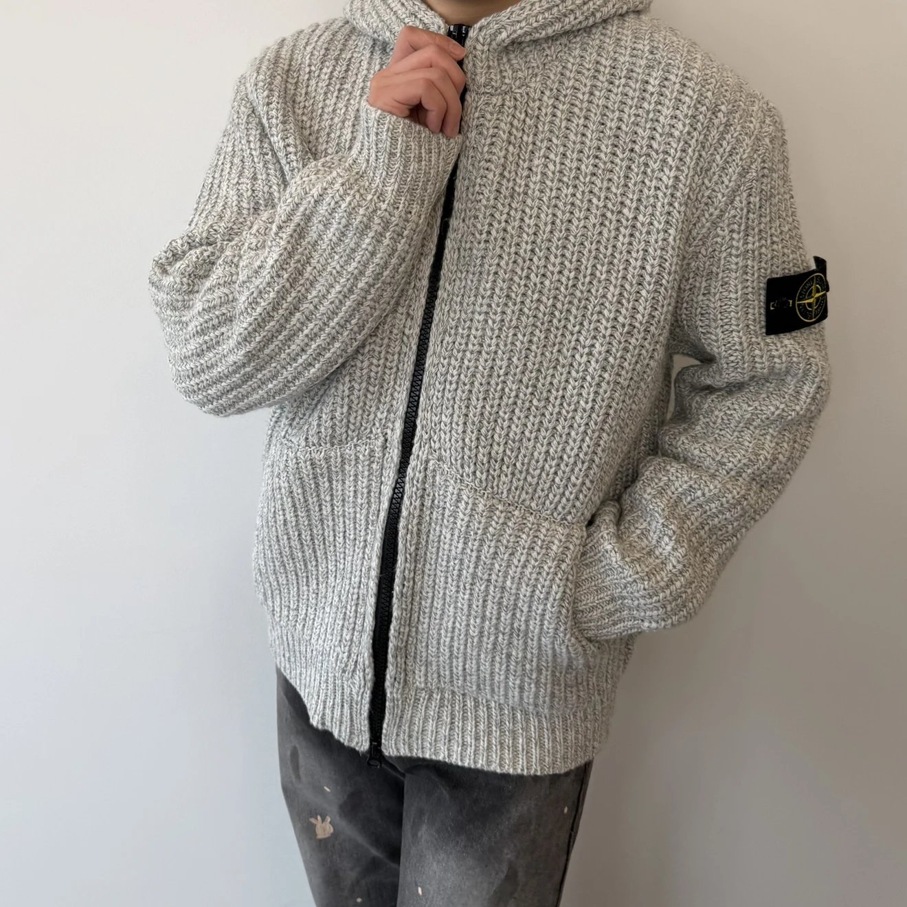 RD-C257 · Grey Rib-Knit Zip Hoodie showcase view 8