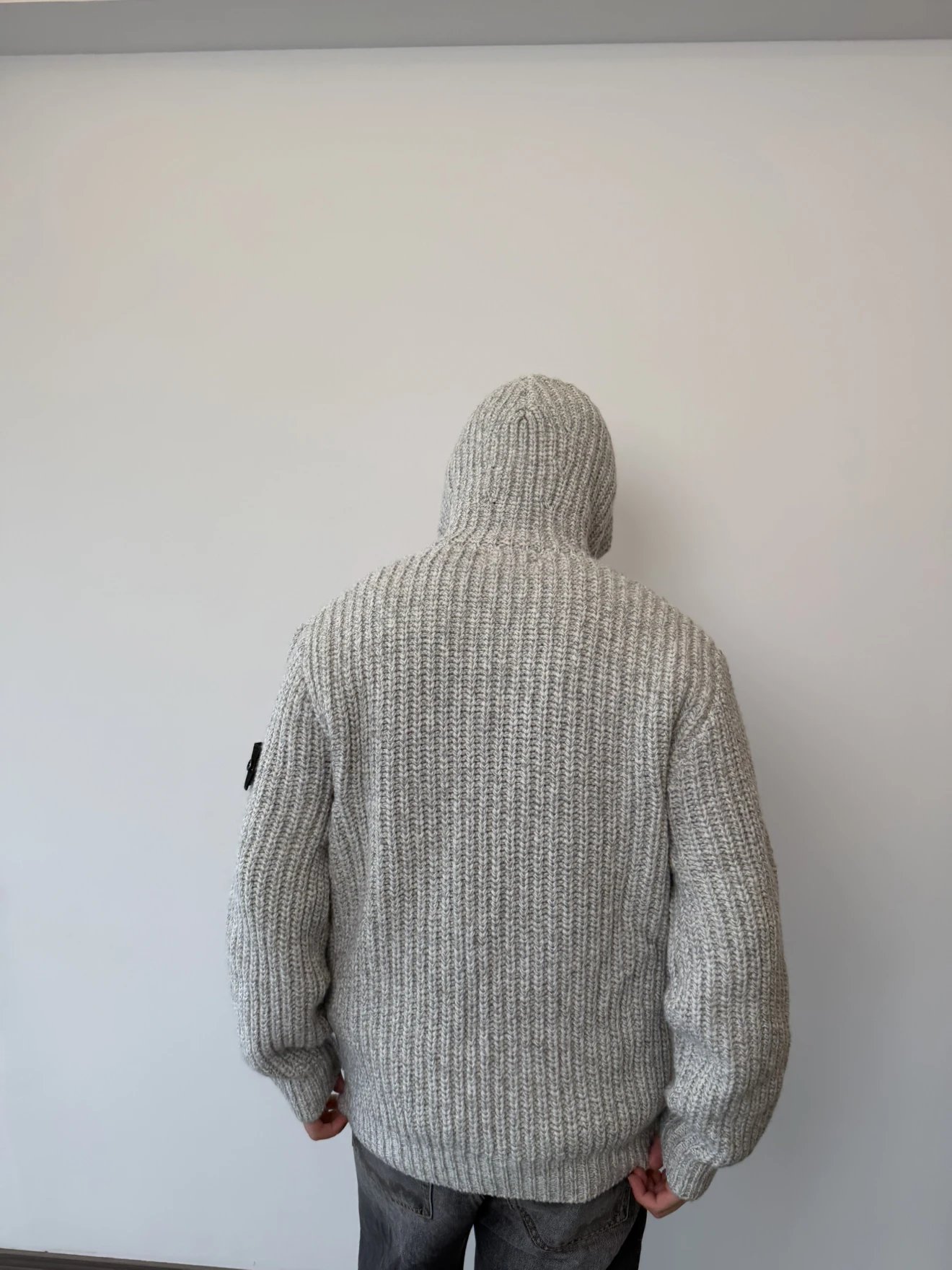 RD-C257 · Grey Rib-Knit Zip Hoodie showcase view 16