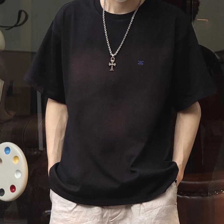 RD-C133 · Triomphe Embroidered Relaxed T-Shirt showcase view 5