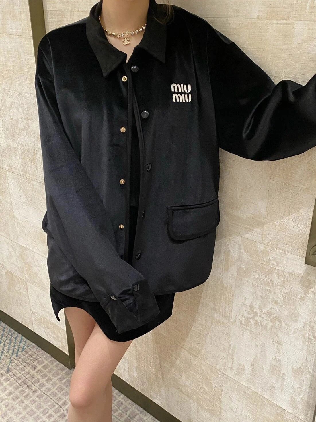 RD-C025 · Black Velvet Casual Jacket showcase view 8