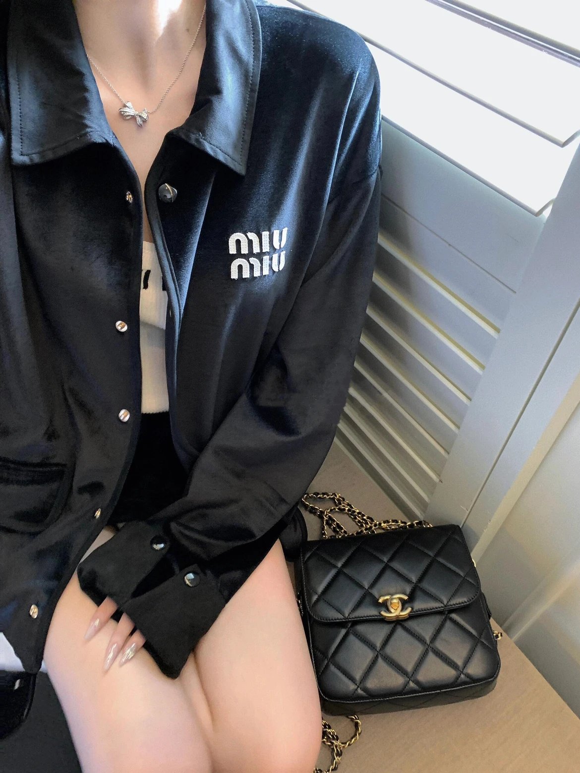 RD-C025 · Black Velvet Casual Jacket showcase view 11