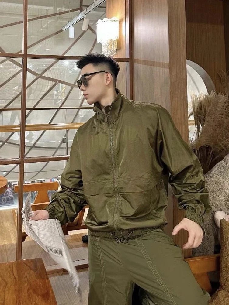 RD-C024 · Lightweight Stand-Collar Zip Jacket showcase view 8