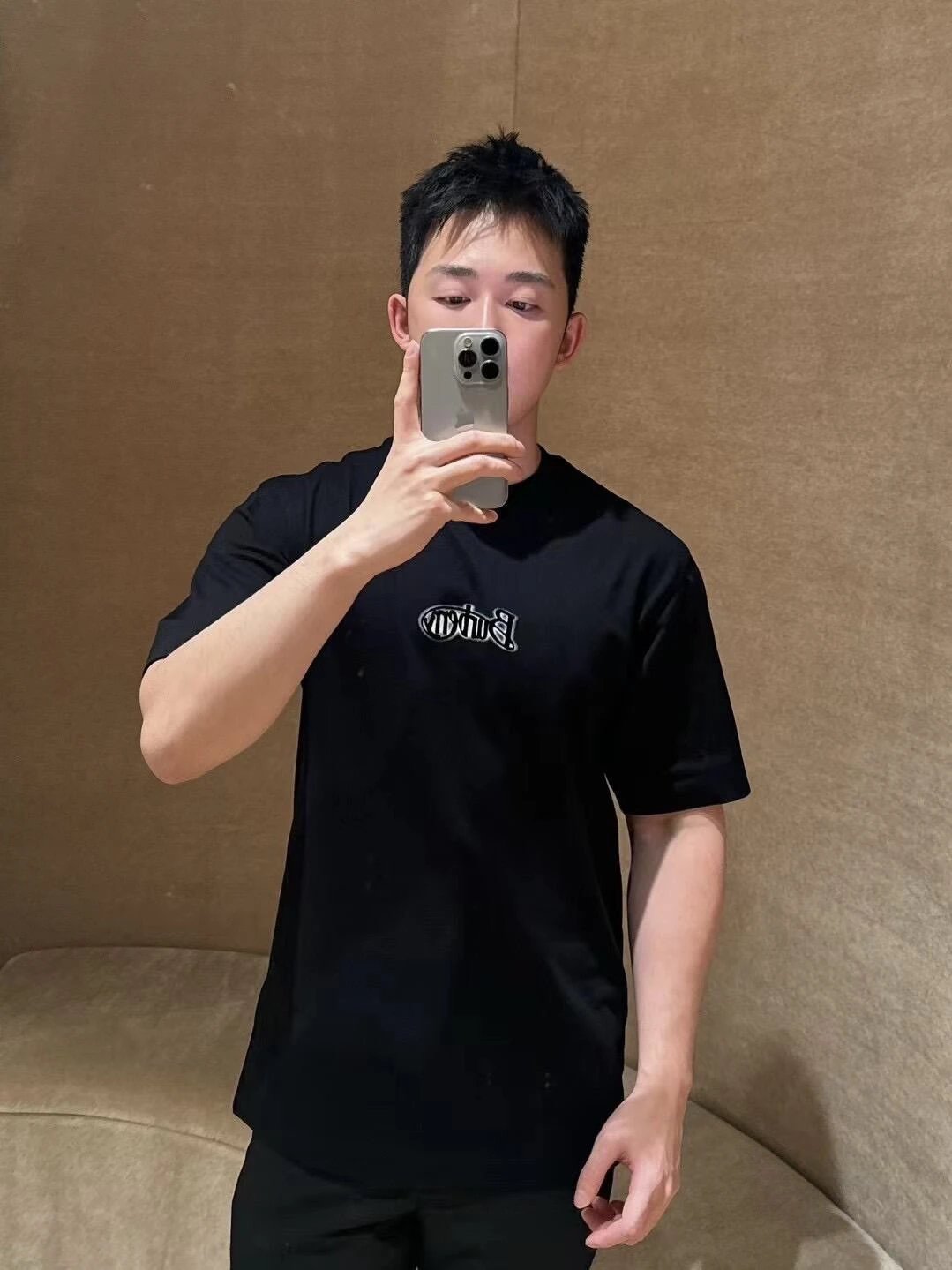RD-C137 · Letter Logo Crew-Neck T-Shirt showcase view 5