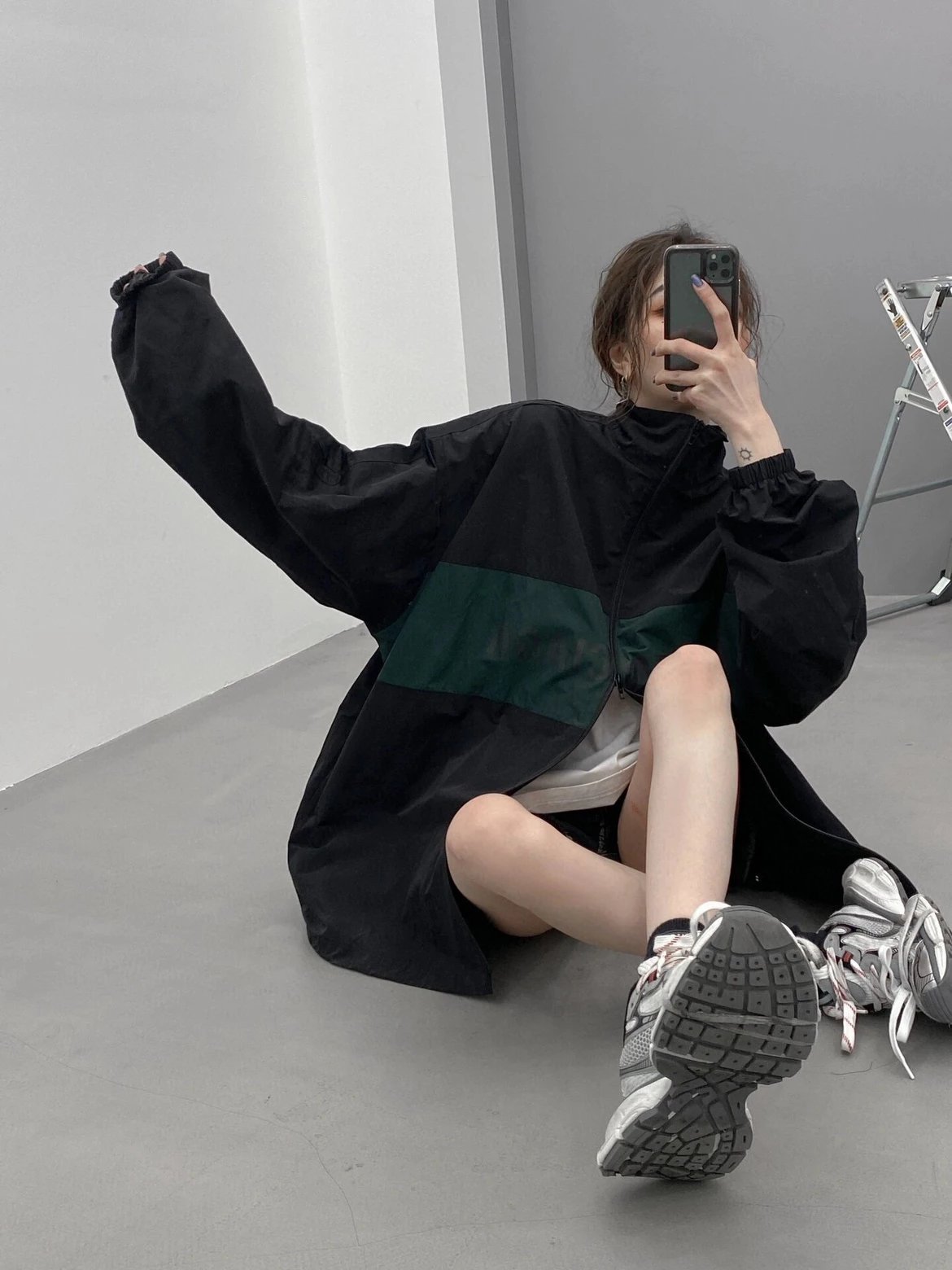 RD-C021 · Logo Color-Block Zip Jacket showcase view 5