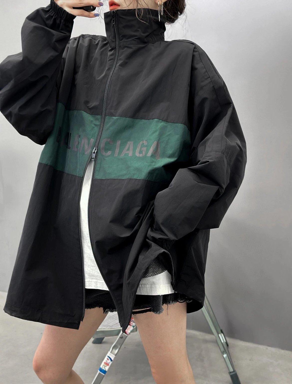 RD-C021 · Logo Color-Block Zip Jacket showcase view 6