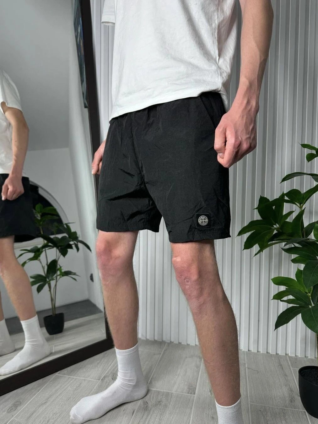 RD-C285 · Solid Nylon Shorts – Black showcase view 5
