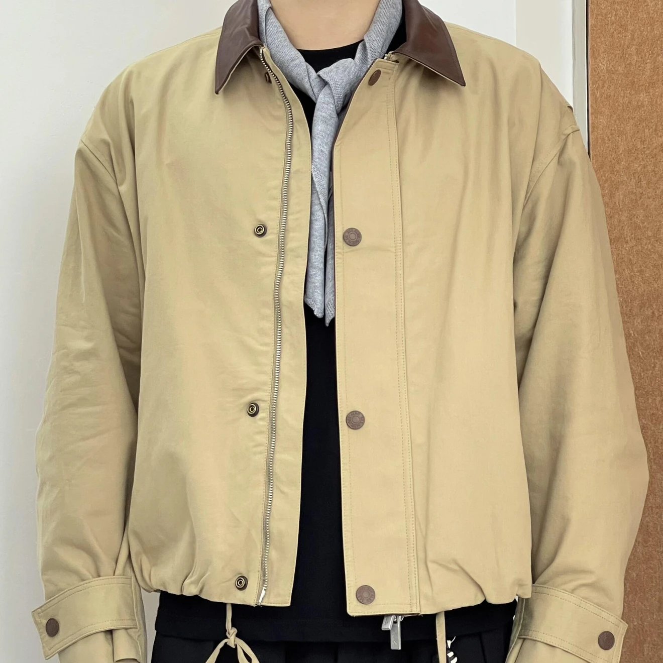 RD-C220 · Leather-Trimmed Cotton Twill Short Jacket showcase view 5