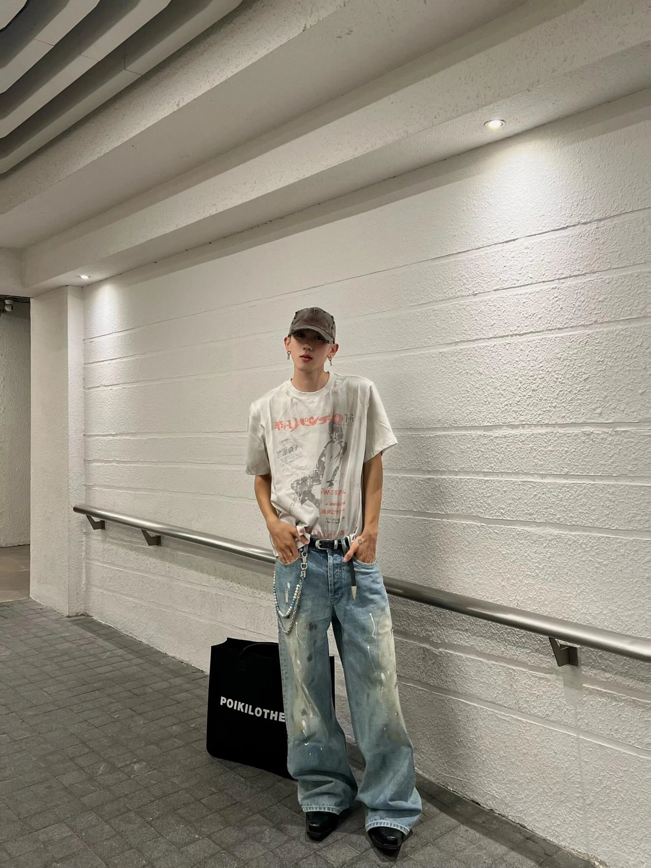 RD-C411 · 2023M Paint-Splatter Straight-Leg Jeans showcase view 10