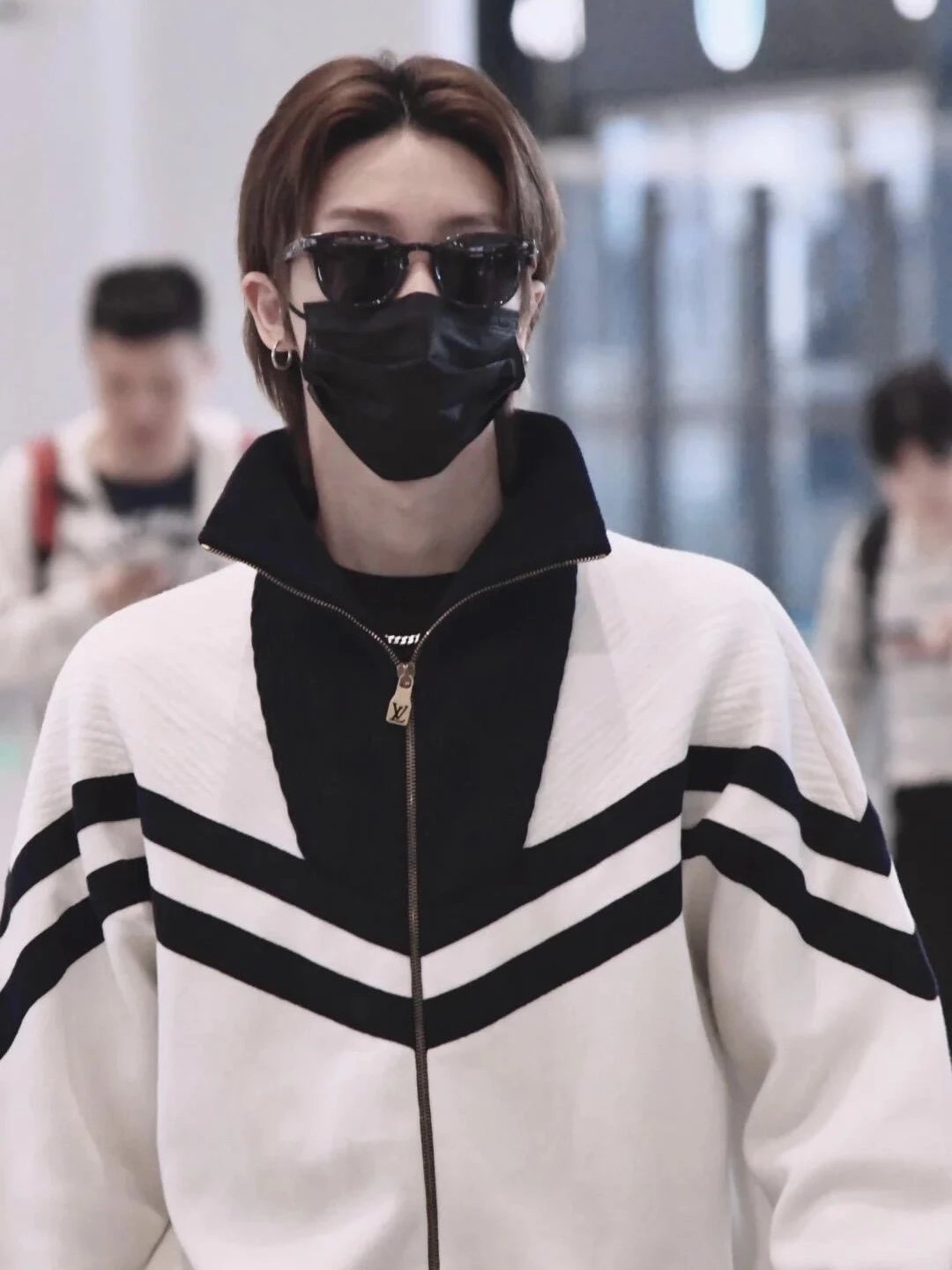 RD-C221 · Striped Stand-Collar Zip Jacket showcase view 2