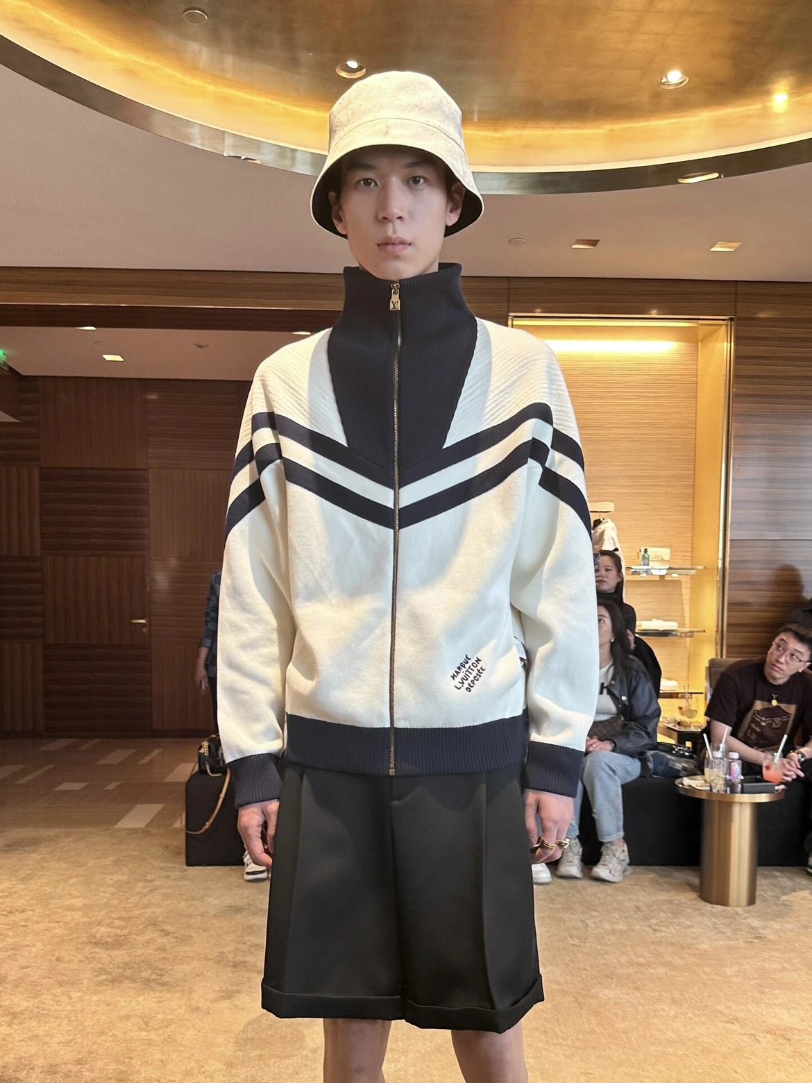 RD-C221 · Striped Stand-Collar Zip Jacket showcase view 4