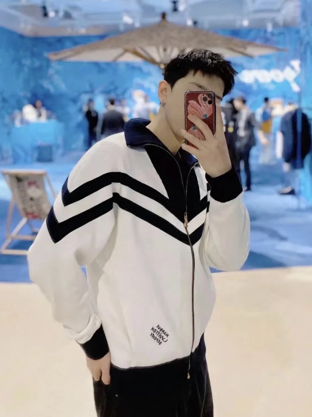 RD-C221 · Striped Stand-Collar Zip Jacket showcase view 8