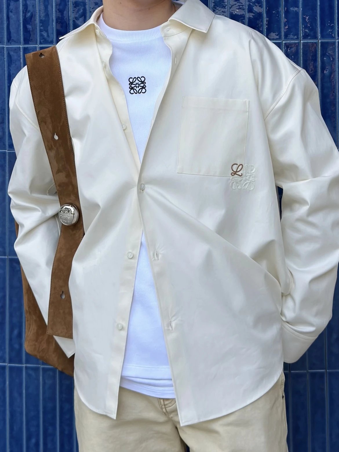 RD-C333 · Embroidered Contrast-Pocket Cotton Shirt showcase view 14