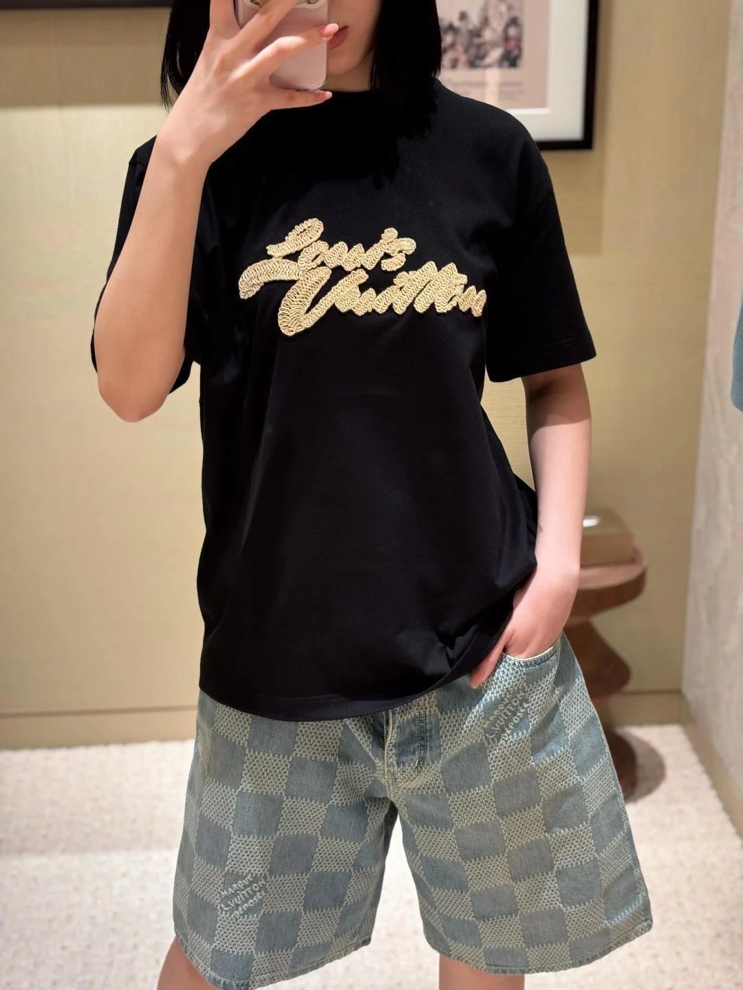 RD-C141 · Early Autumn Embroidered T-Shirt — Black & White showcase view 14