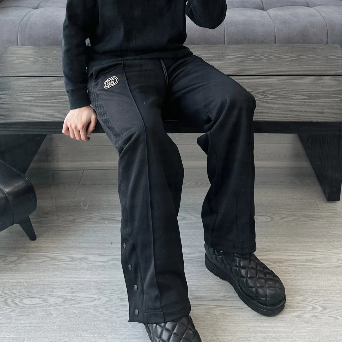 RD-C414 · Dark-Pattern Side-Stripe Straight-Leg Trousers showcase view 3