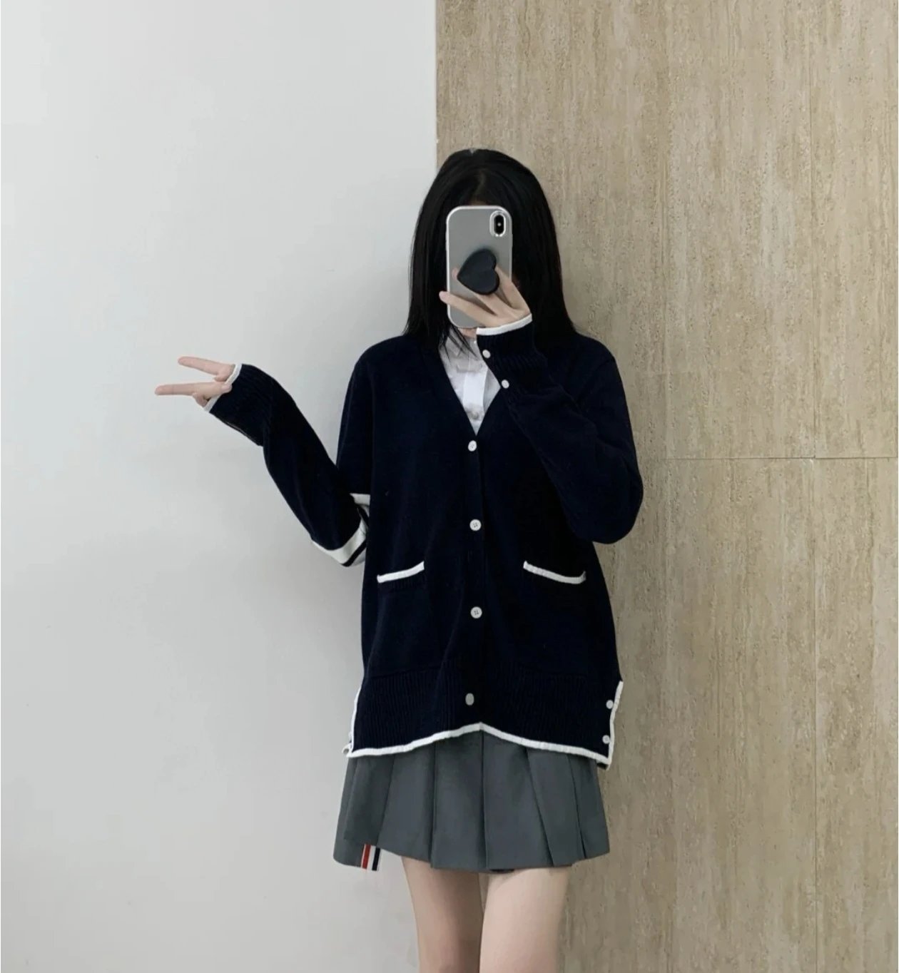 RD-C360 · Navy Striped V-Neck Cardigan showcase view 3