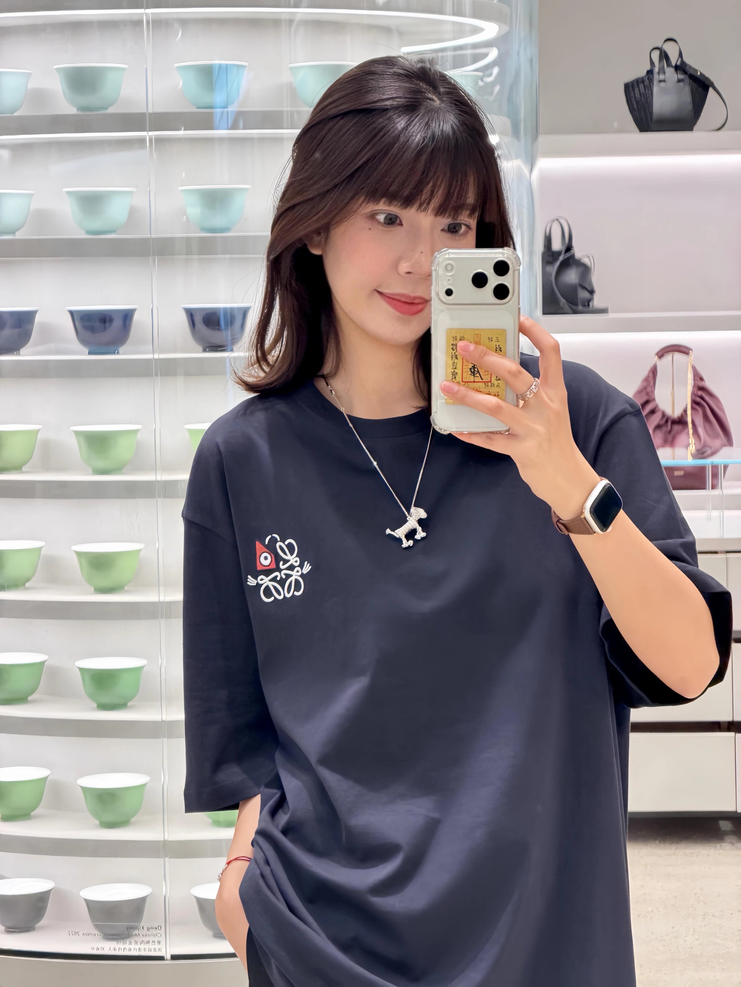 RD-C142 · Cat’s Eye Embroidered Cotton T-Shirt showcase view 4