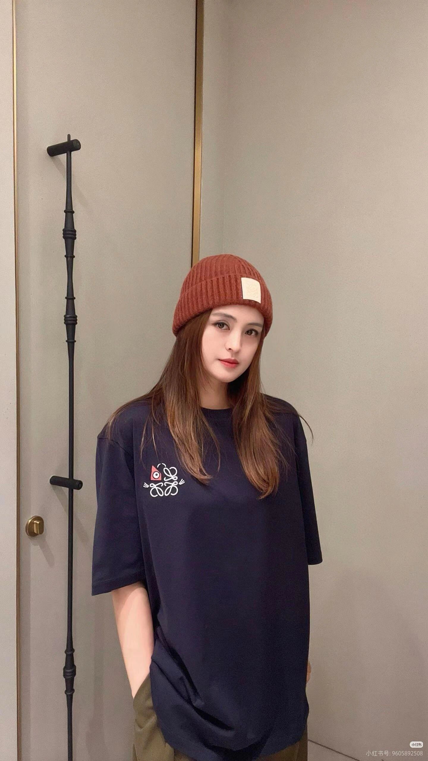 RD-C142 · Cat’s Eye Embroidered Cotton T-Shirt showcase view 8