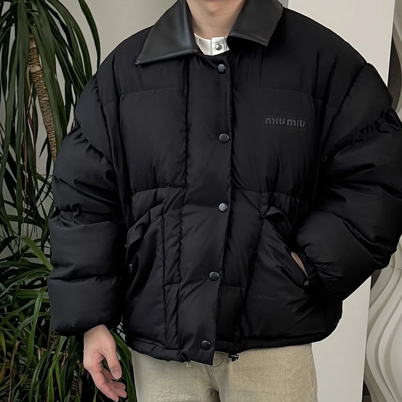 RD-C317 · Leather-Collar Cropped Down Jacket showcase view 1