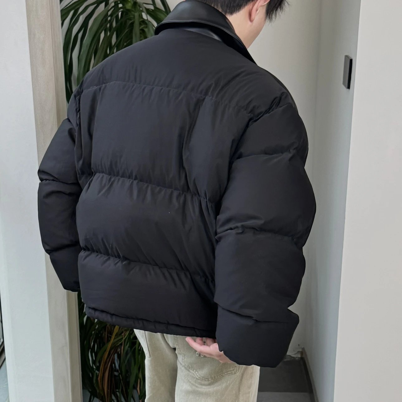 RD-C317 · Leather-Collar Cropped Down Jacket showcase view 7