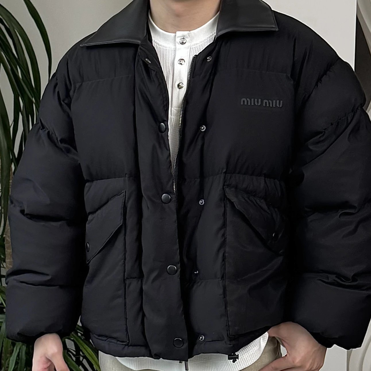 RD-C317 · Leather-Collar Cropped Down Jacket showcase view 10