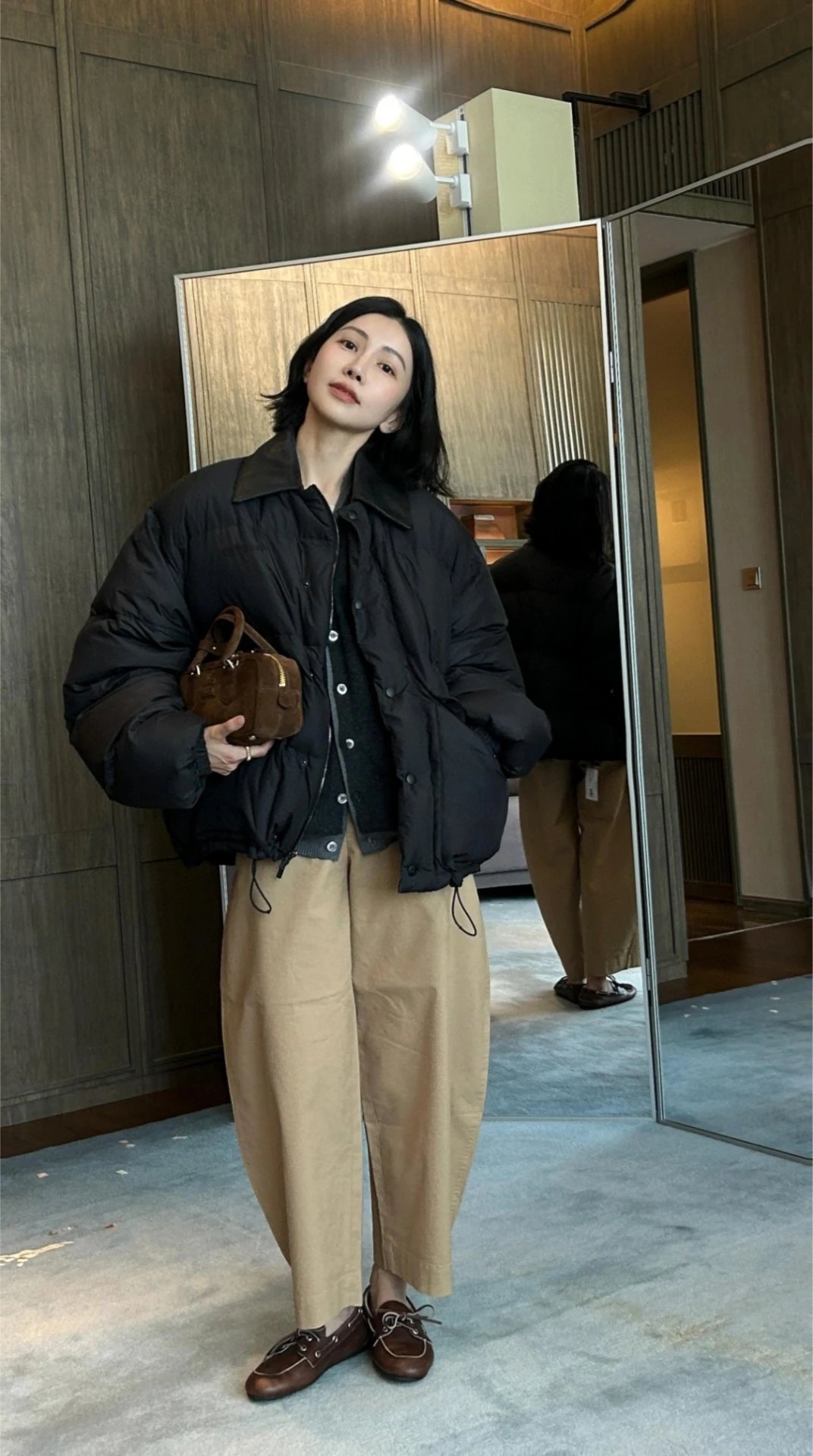 RD-C317 · Leather-Collar Cropped Down Jacket showcase view 6