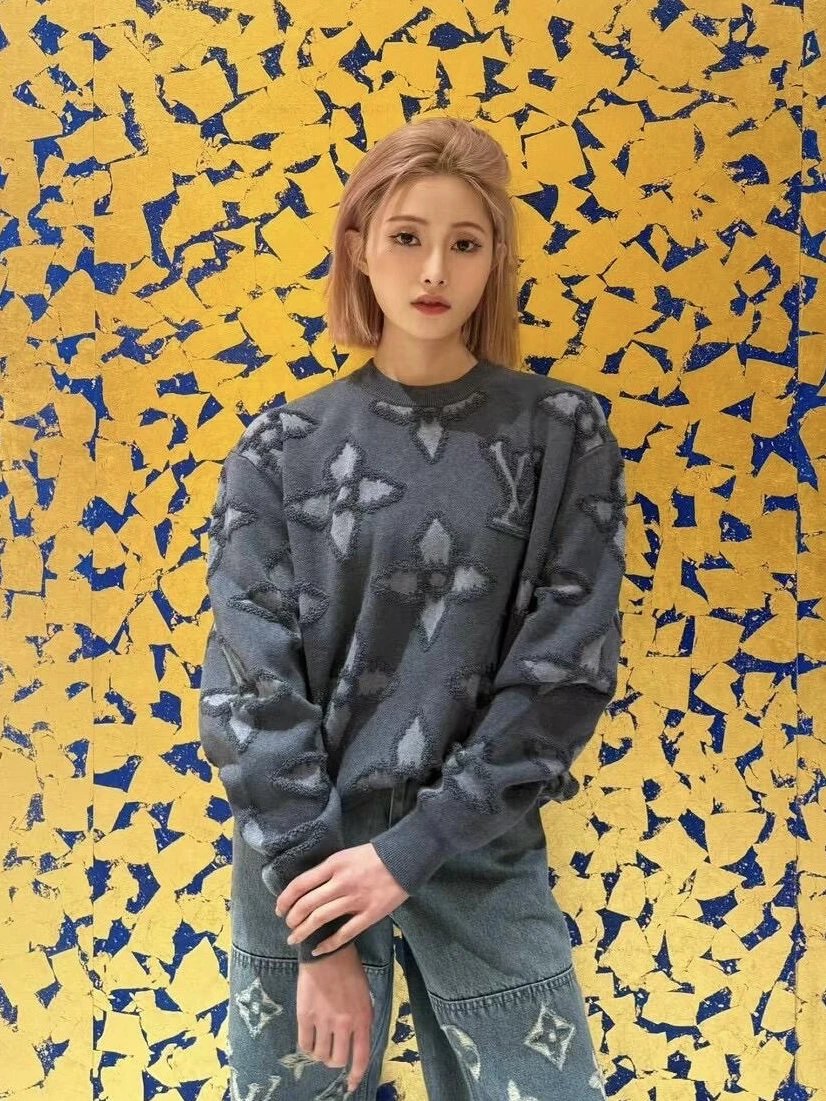 RD-C366 · Blue Tonal Logo-Pattern Crewneck Sweater showcase view 4
