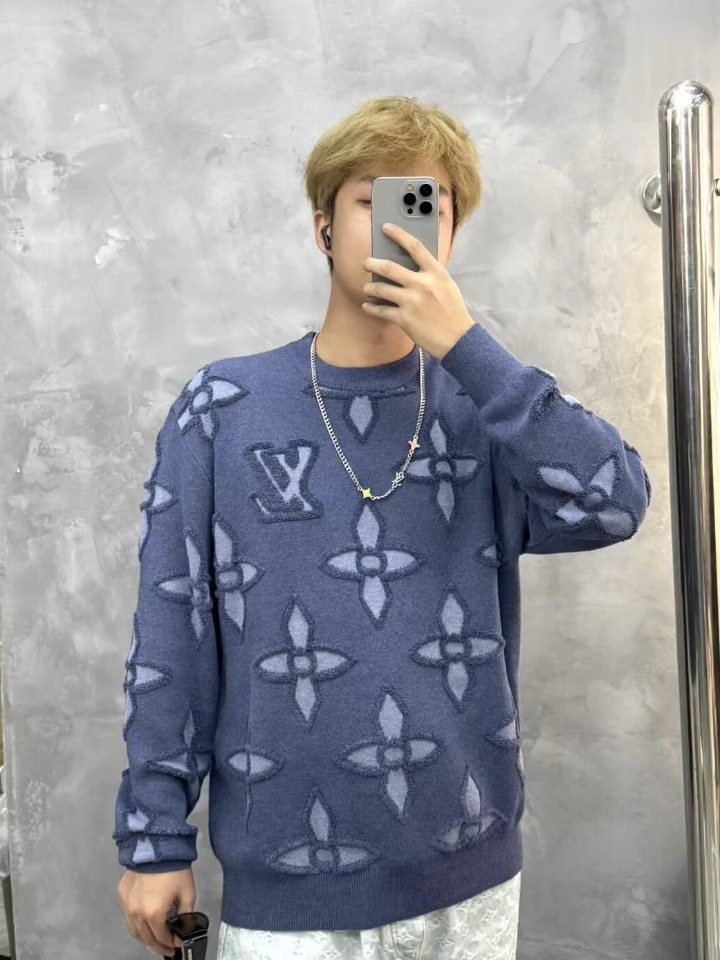 RD-C366 · Blue Tonal Logo-Pattern Crewneck Sweater showcase view 7