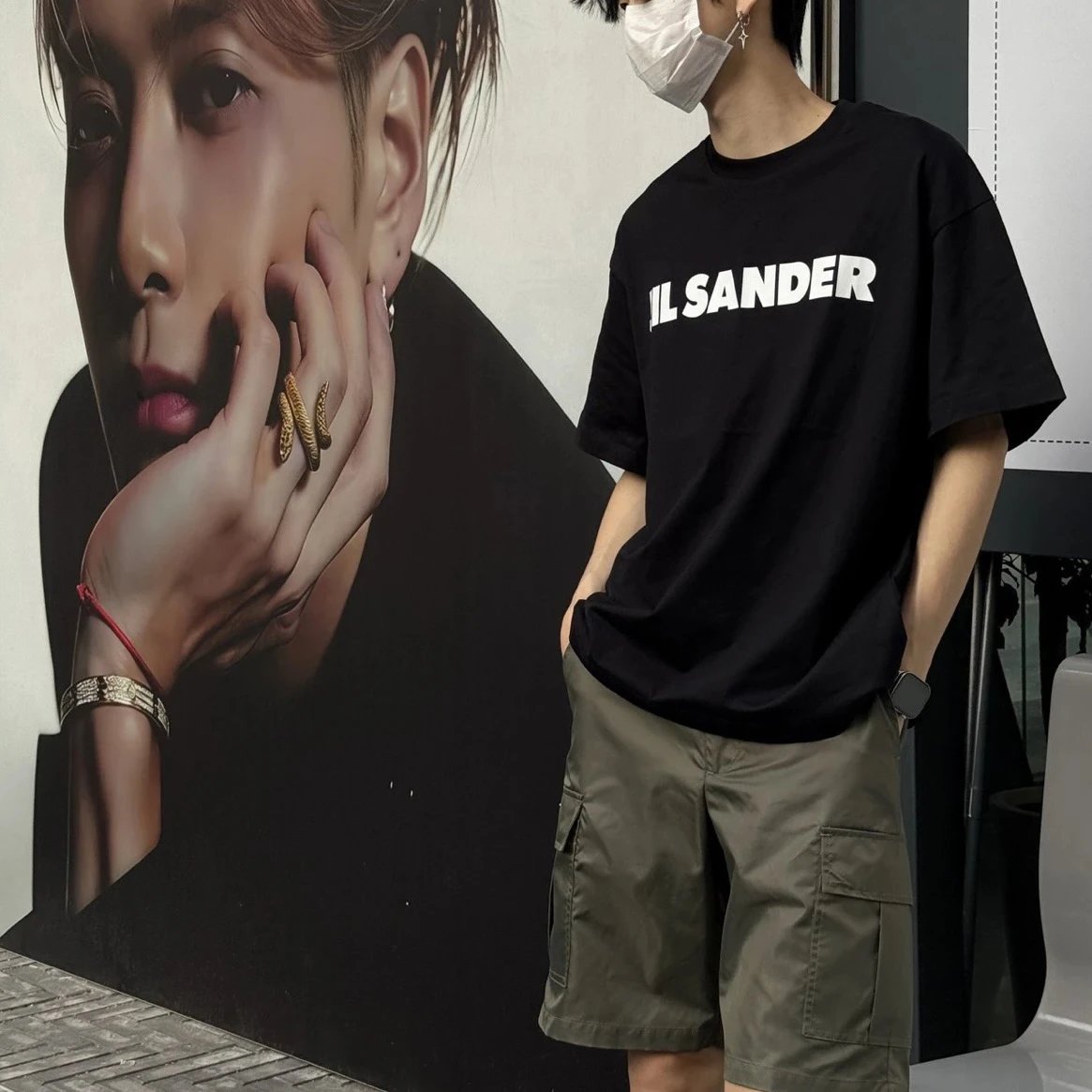 RD-C144 · Logo-Print Relaxed T-Shirt showcase view 6