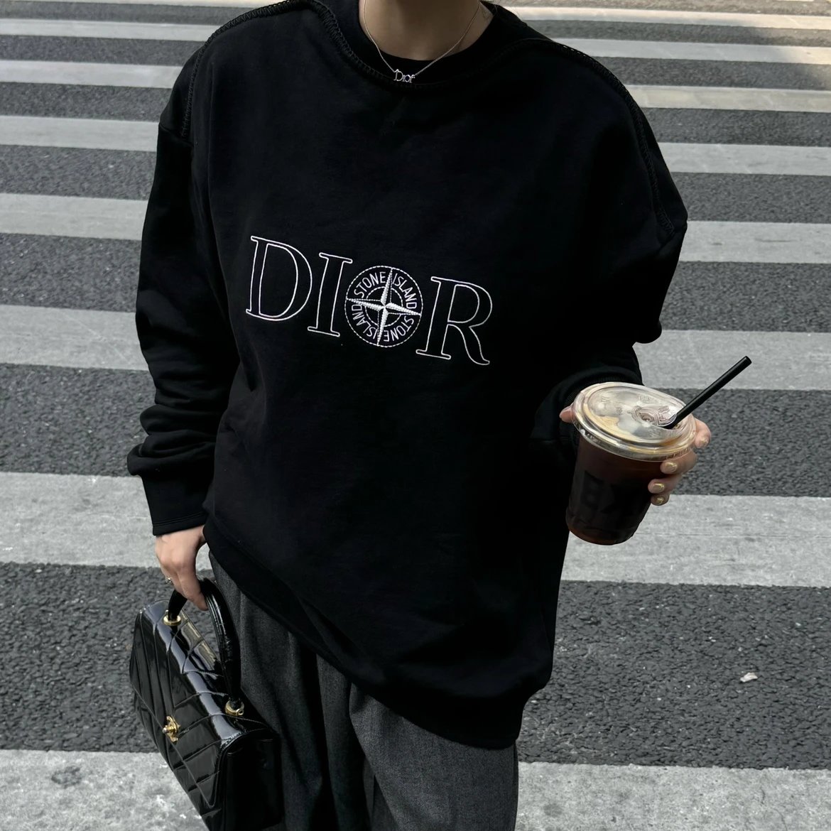 RD-C260 · Embroidered Crewneck Sweatshirt – Black showcase view 1
