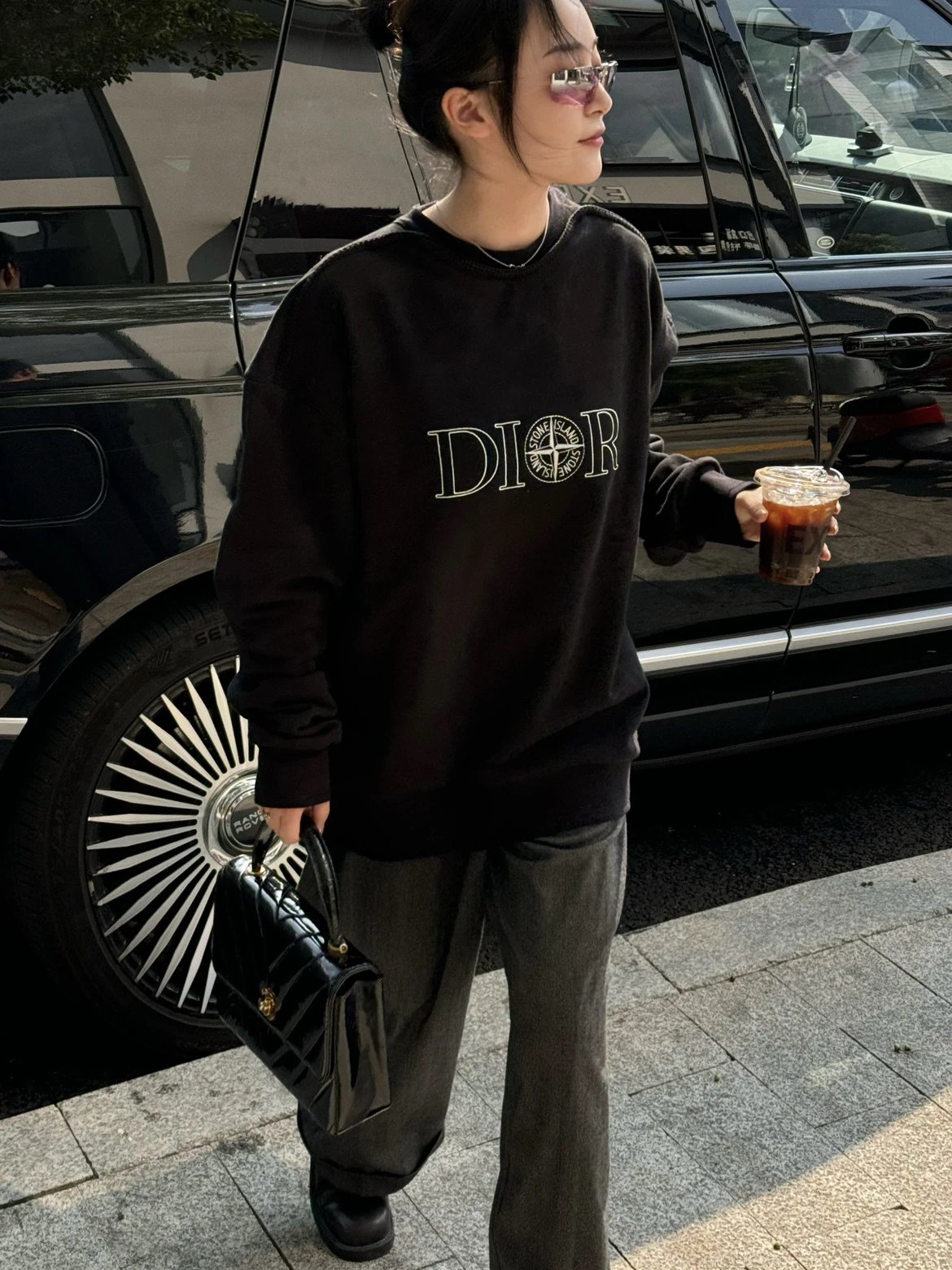 RD-C260 · Embroidered Crewneck Sweatshirt – Black showcase view 5
