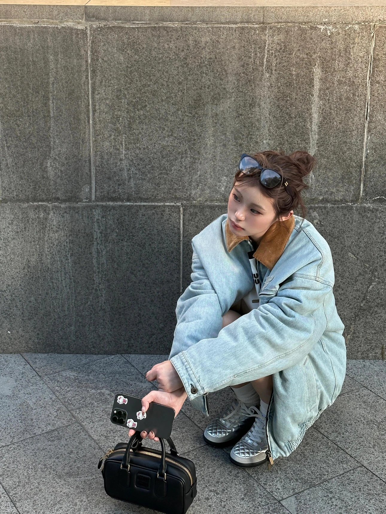 RD-C319 · Sky-Blue Denim Collar Padded Jacket showcase view 4