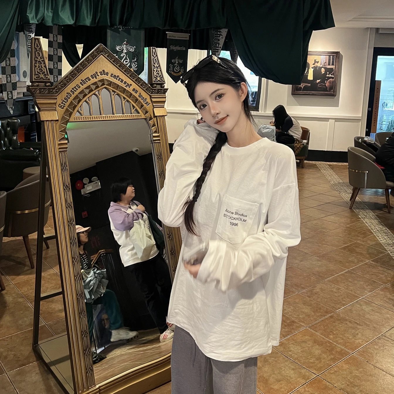 RD-C394 · Pocket-Print Long-Sleeve T-Shirt showcase view 9