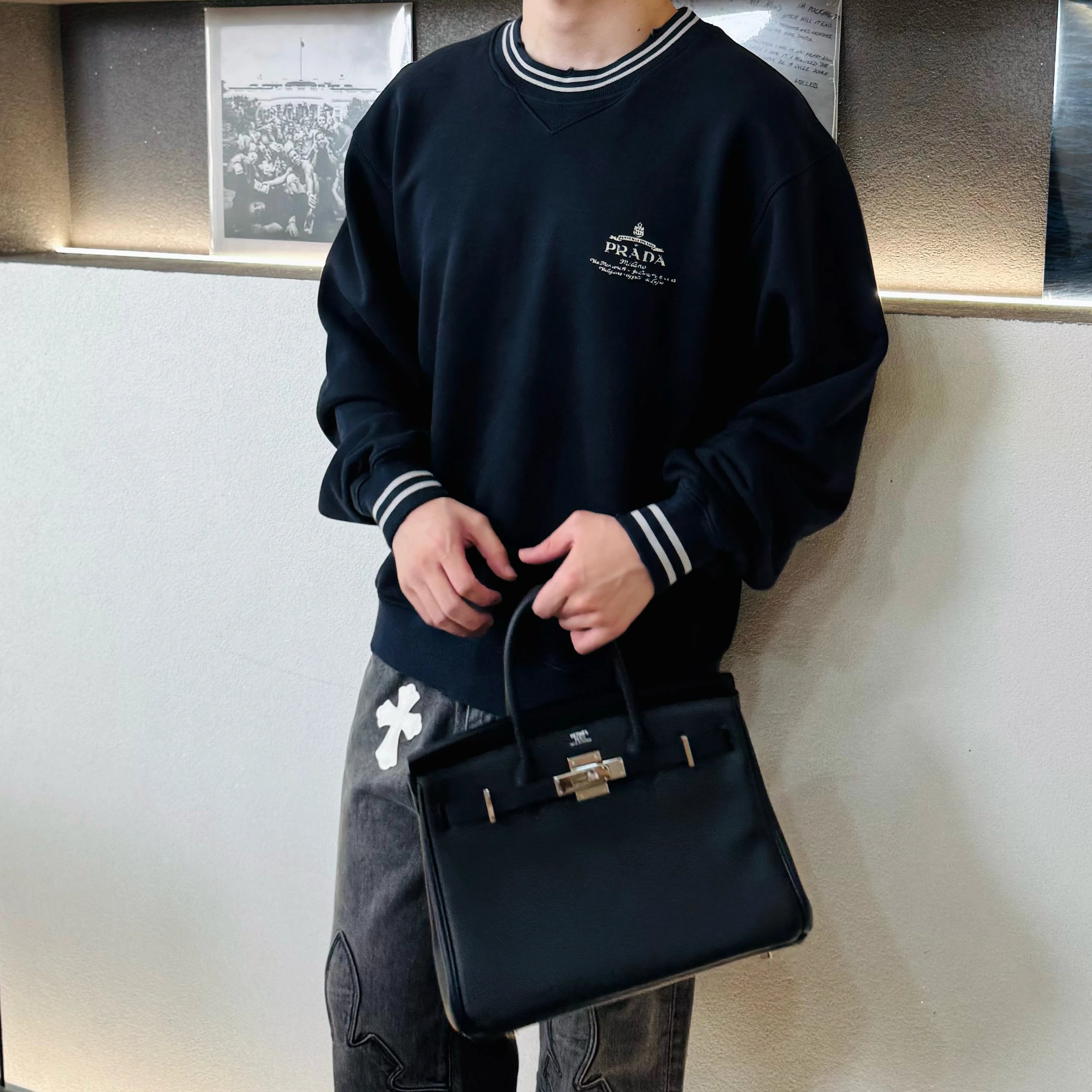 RD-C261 · Washed Black Crewneck Sweatshirt showcase view 1