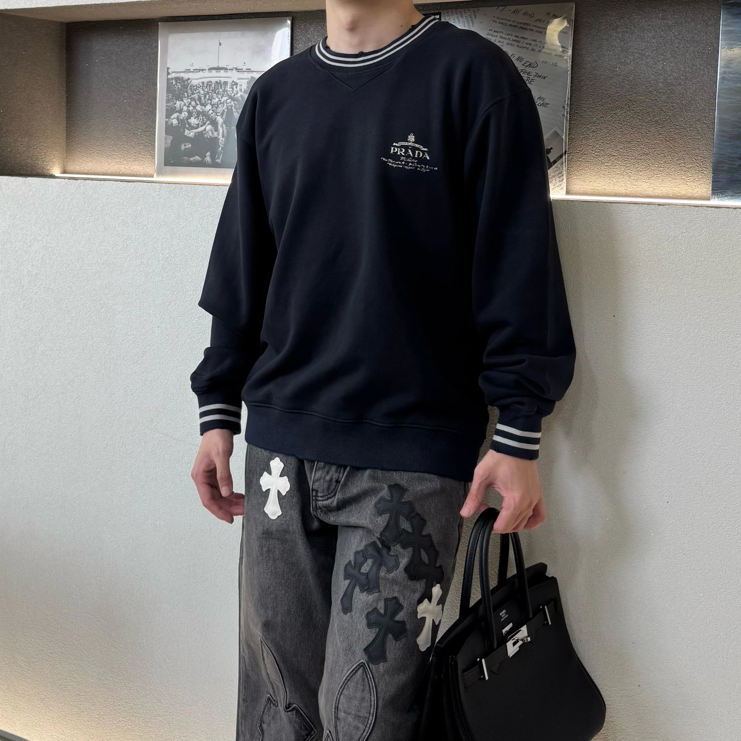 RD-C261 · Washed Black Crewneck Sweatshirt showcase view 3
