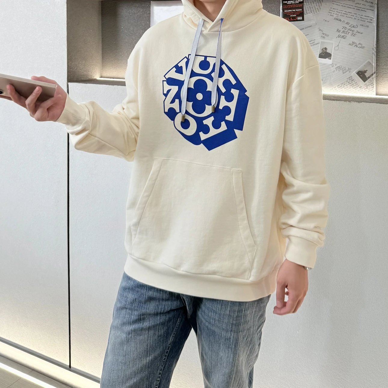 RD-C263 · Graphic Hoodie showcase view 5