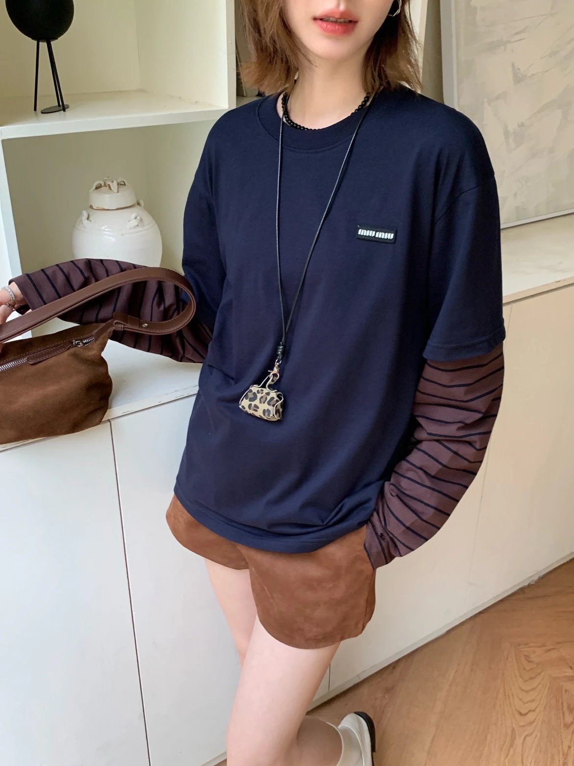 RD-C396 · Layered Striped-Sleeve T-Shirt showcase view 4