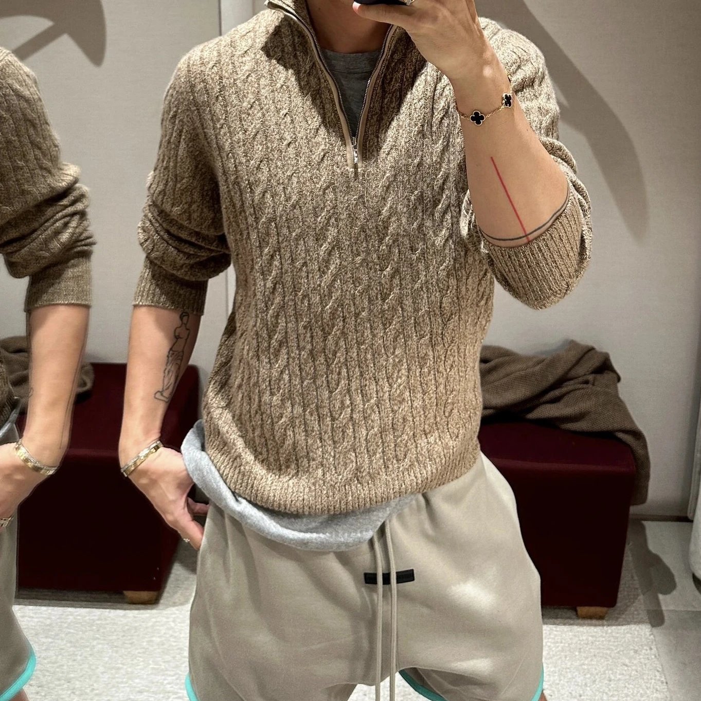 RD-C368 · Cashmere-Blend Cable-Knit Half-Zip Sweater showcase view 2