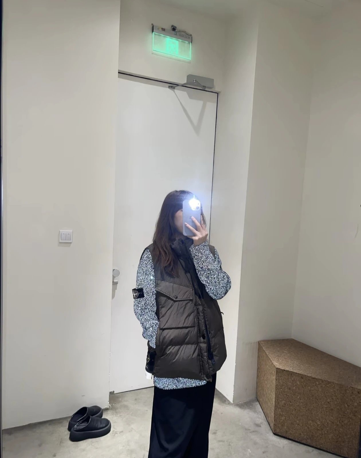 RD-C370 · Reflective Marl Crewneck Sweater showcase view 9